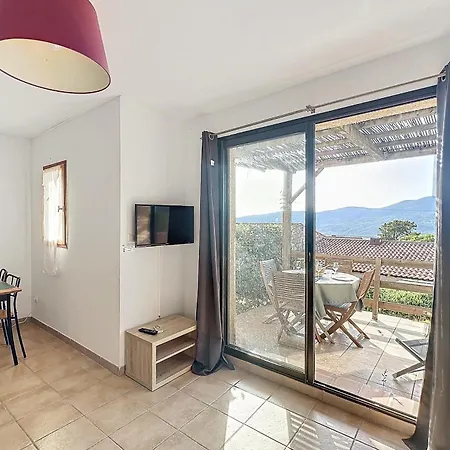 Villa F2 For 4 People Air-conditioned Sea View - Swimming Pool In Resi