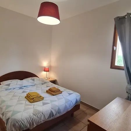 F2 For 4 People Air-conditioned Sea View - Swimming Pool In Resi Serra-di-Ferro (Corsica)