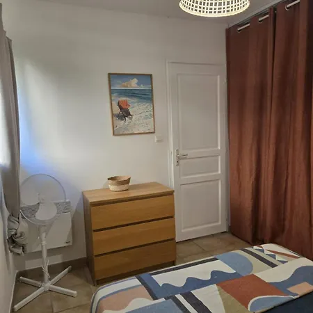 F2 For 4 People Air-conditioned Sea View - Swimming Pool In Resi Villa
