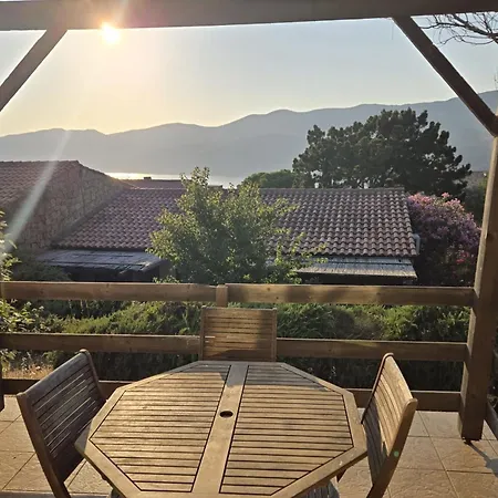 Villa F2 For 4 People Air-conditioned Sea View - Swimming Pool In Resi *